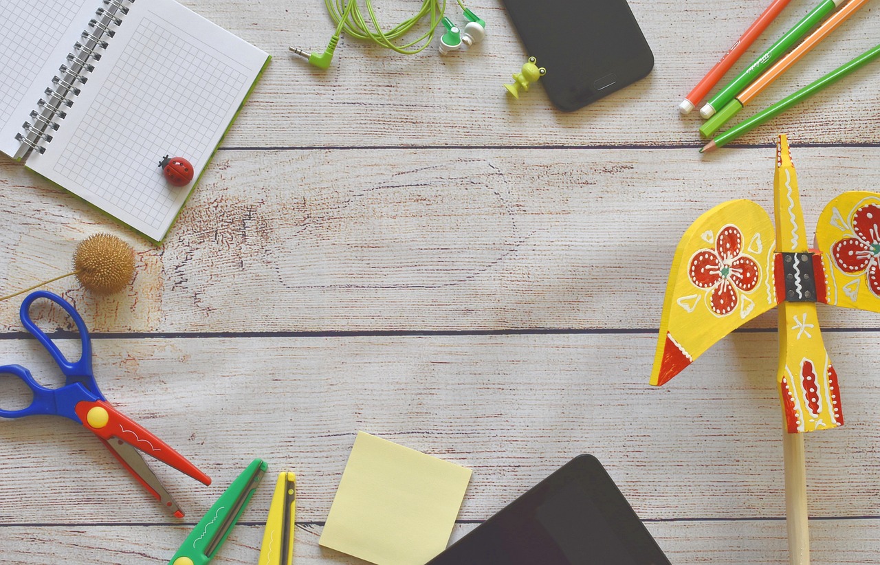 致敬教育之光,最新教师贺卡献礼教育工作者