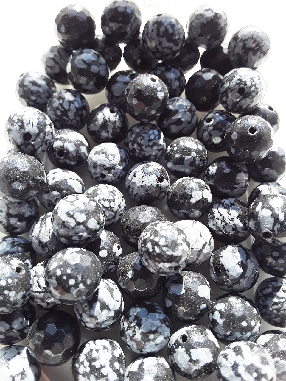 阻燃剂最新研究进展与应用概述