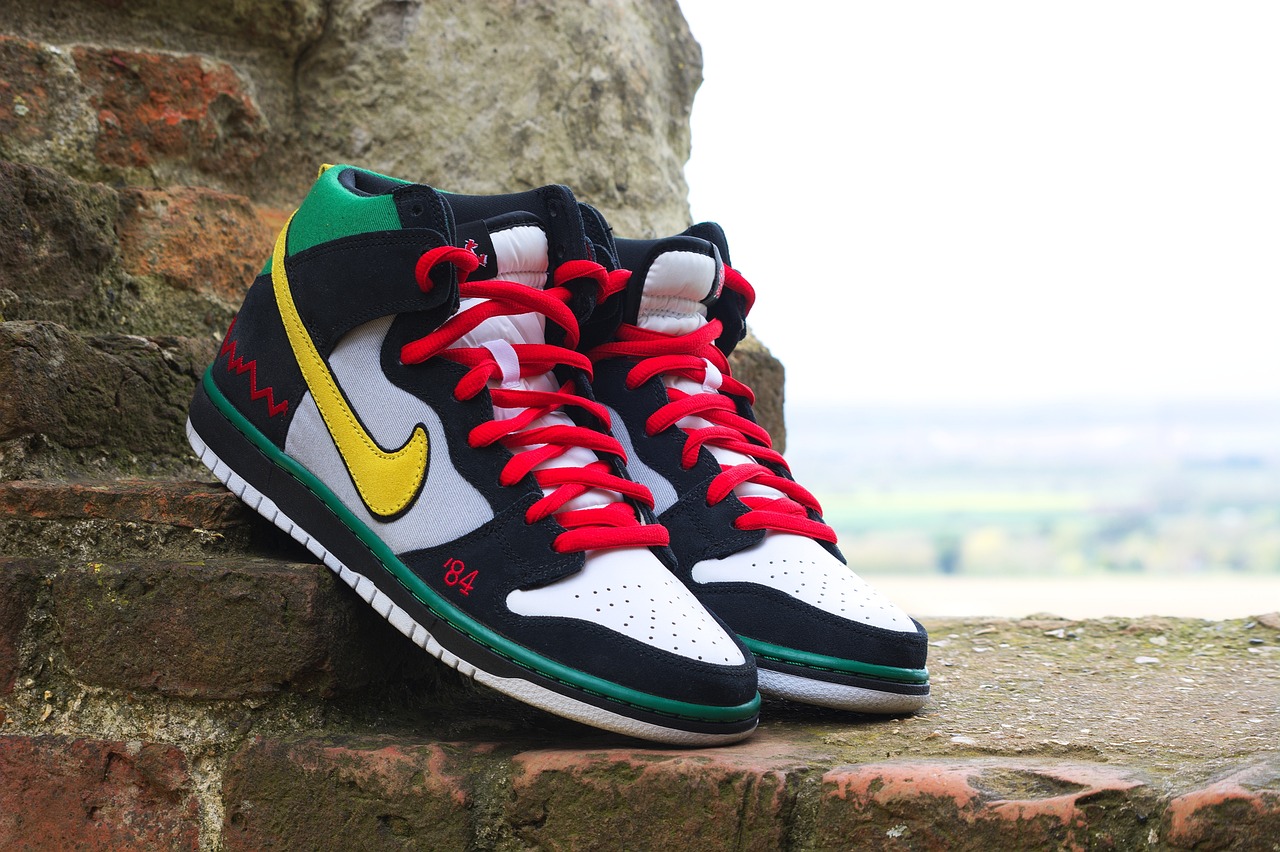 耐克最新情侣款运动鞋,时尚与情感的完美交融,爱的最佳拍档!