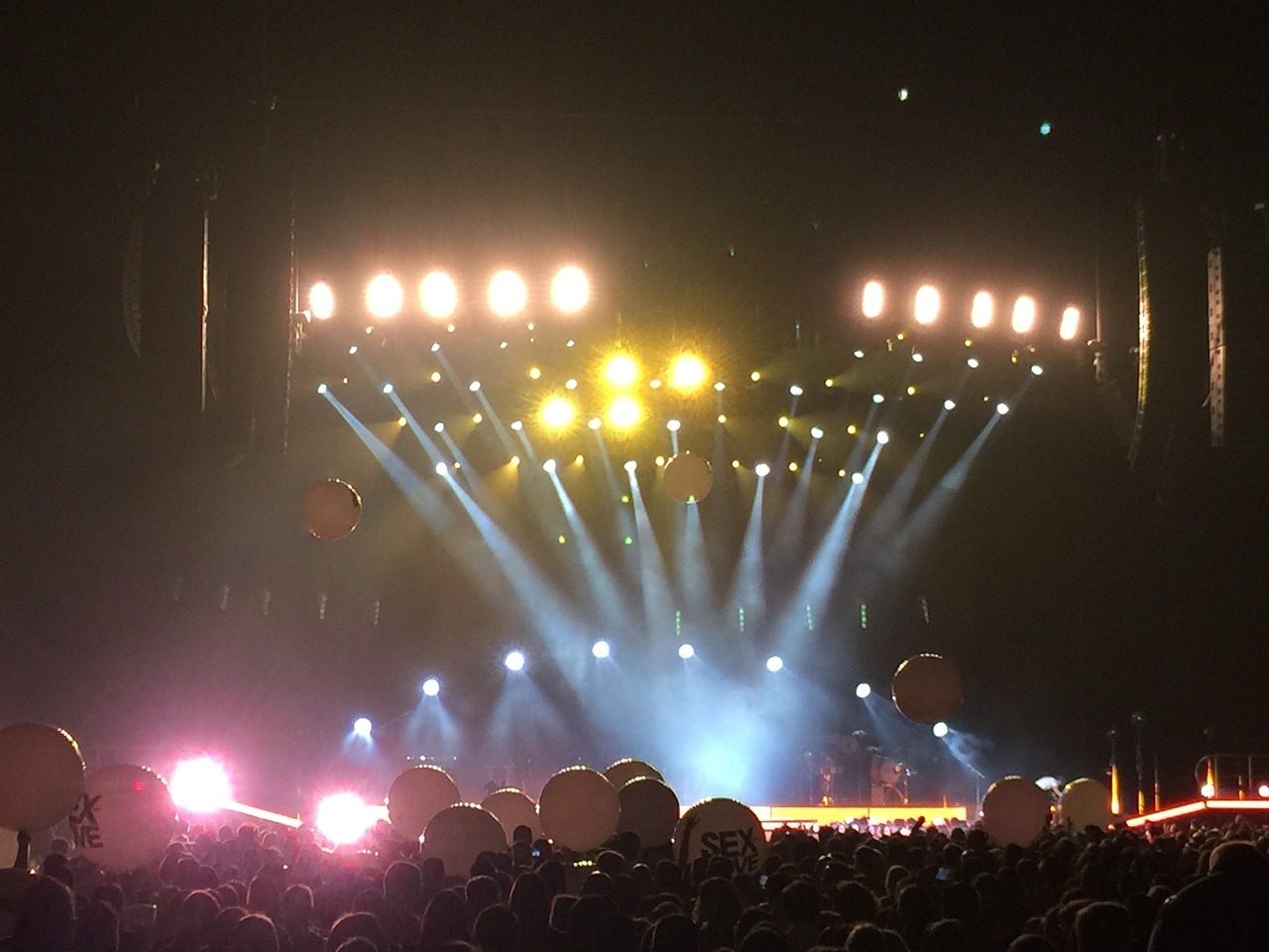 冰炫最新歌曲,引领潮流的音乐风暴