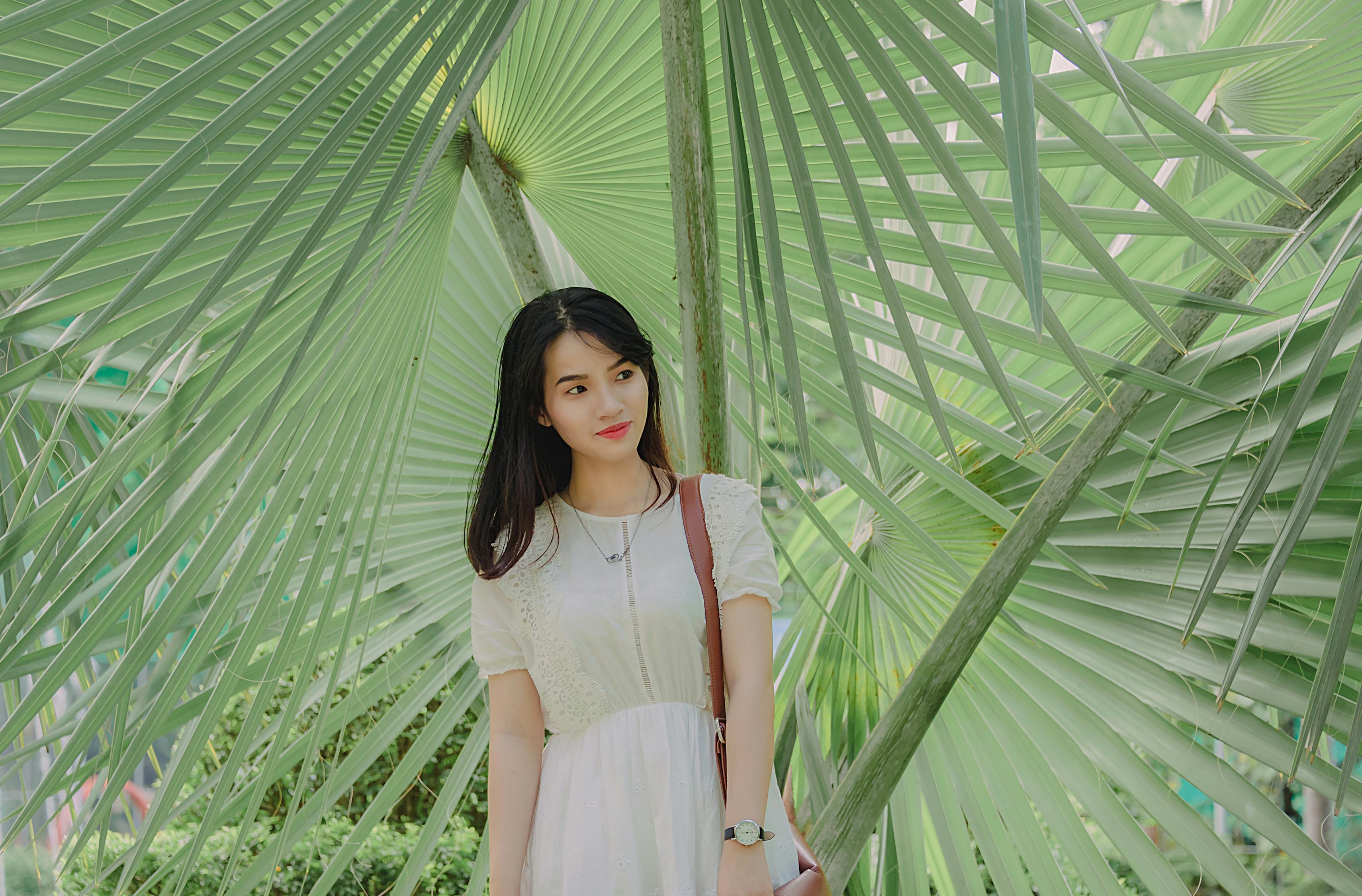 雷敏最新照片,展现时代风采与个人魅力的瞬间