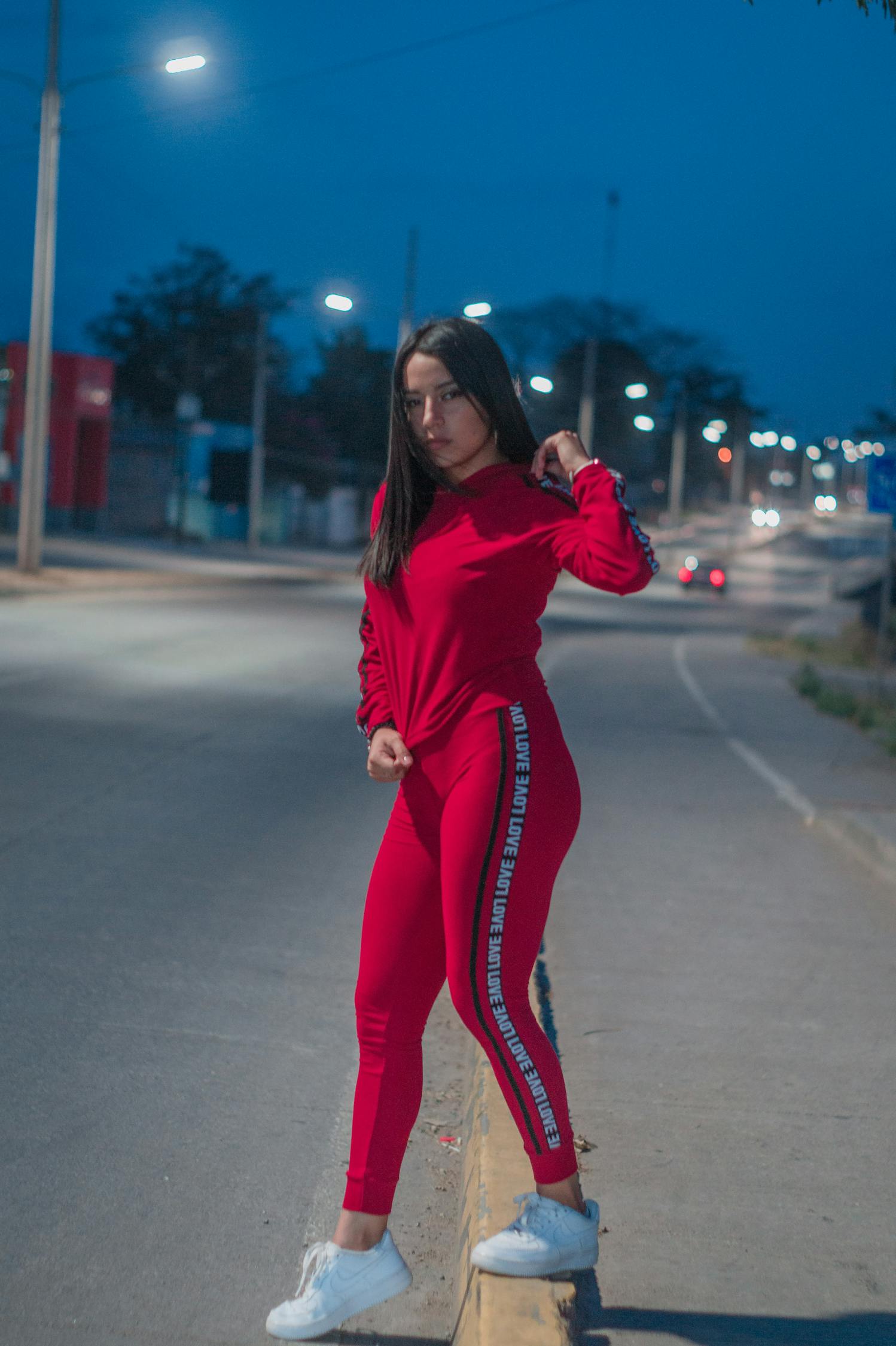 张妍最新照片,绽放的美丽与魅力新风采