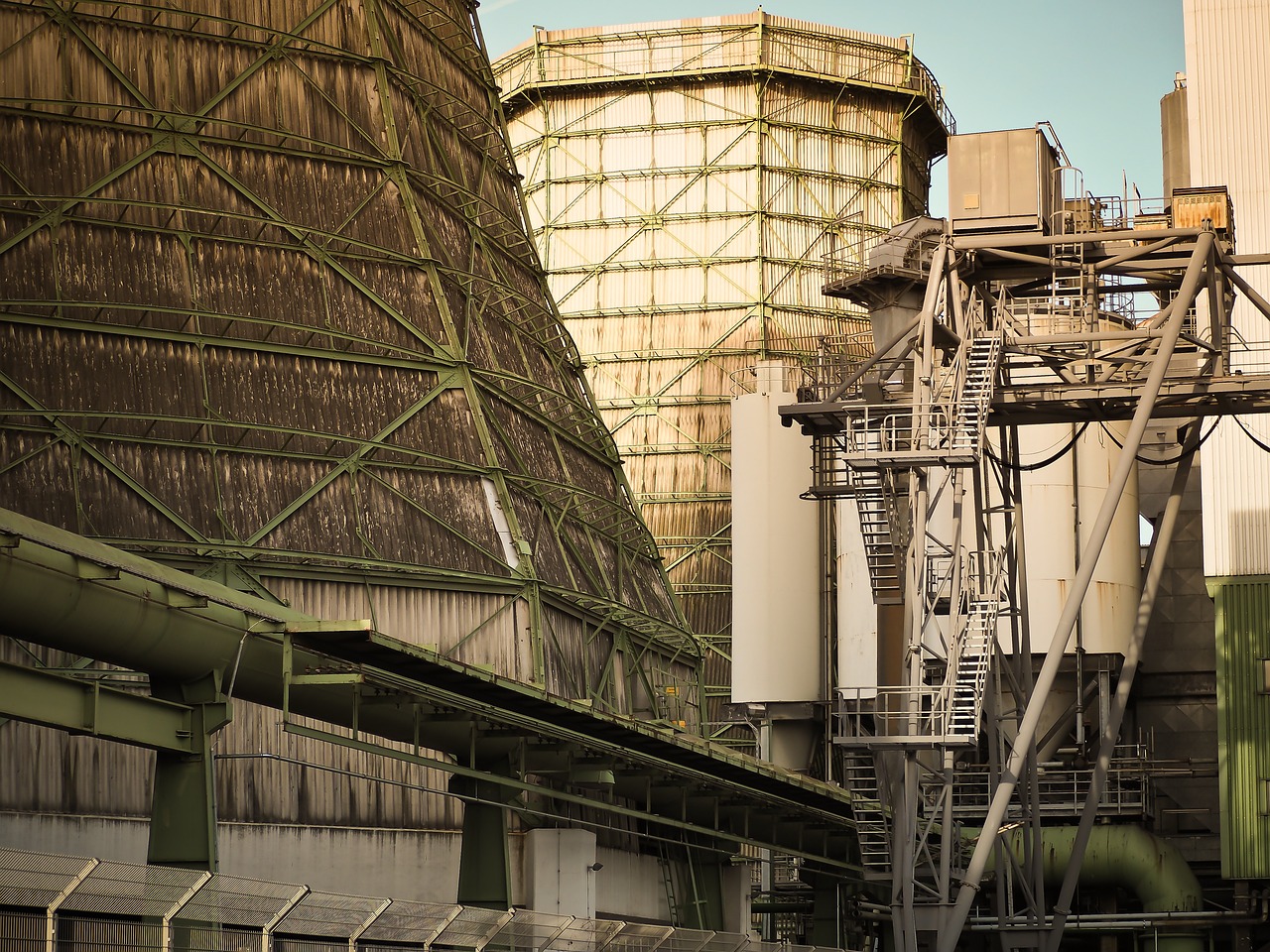 革新传统供暖方式,最新材料采暖打造舒适节能生活