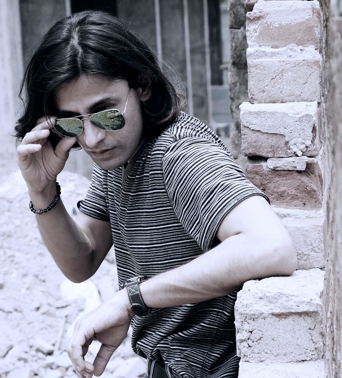 杨幂最新烫发引领时尚潮流,成新标杆