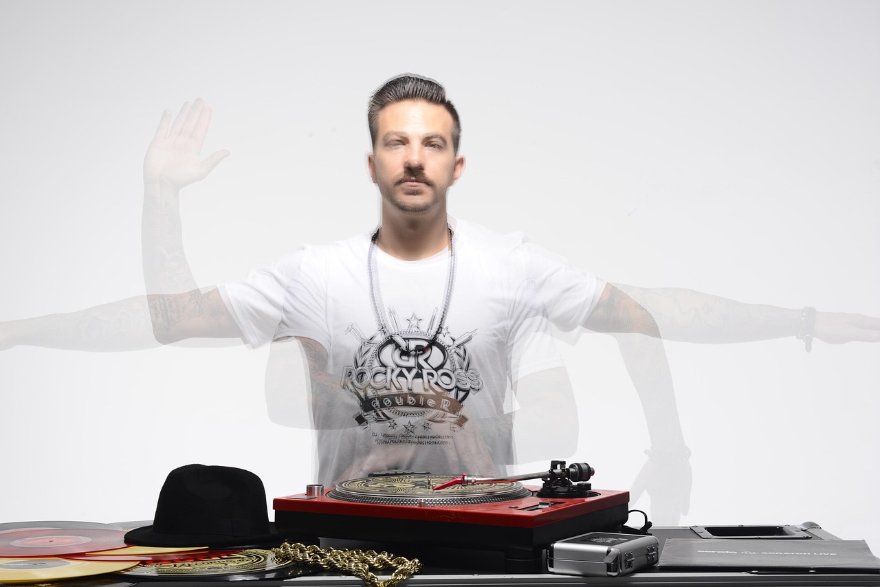 泰国最新男同志文化与社会交融的探讨