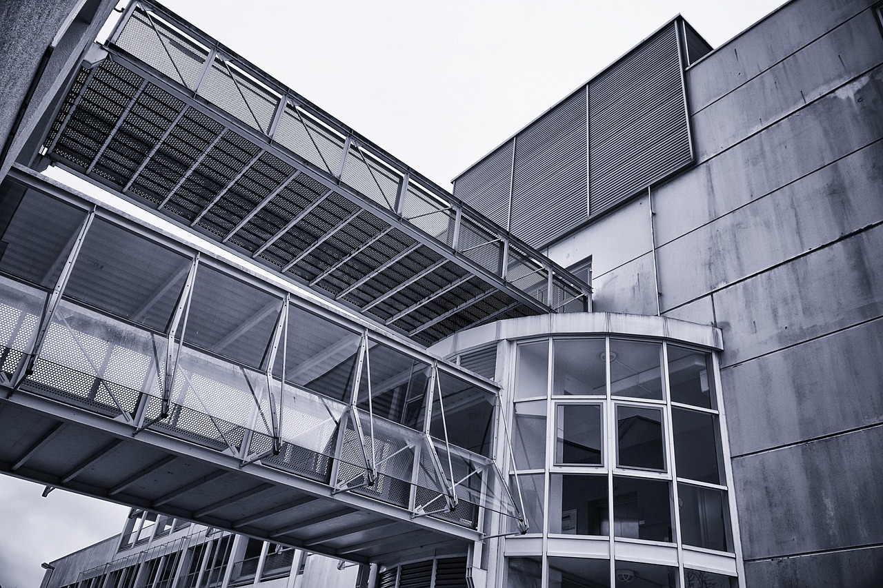 最新玻璃房顶设计与运用概览