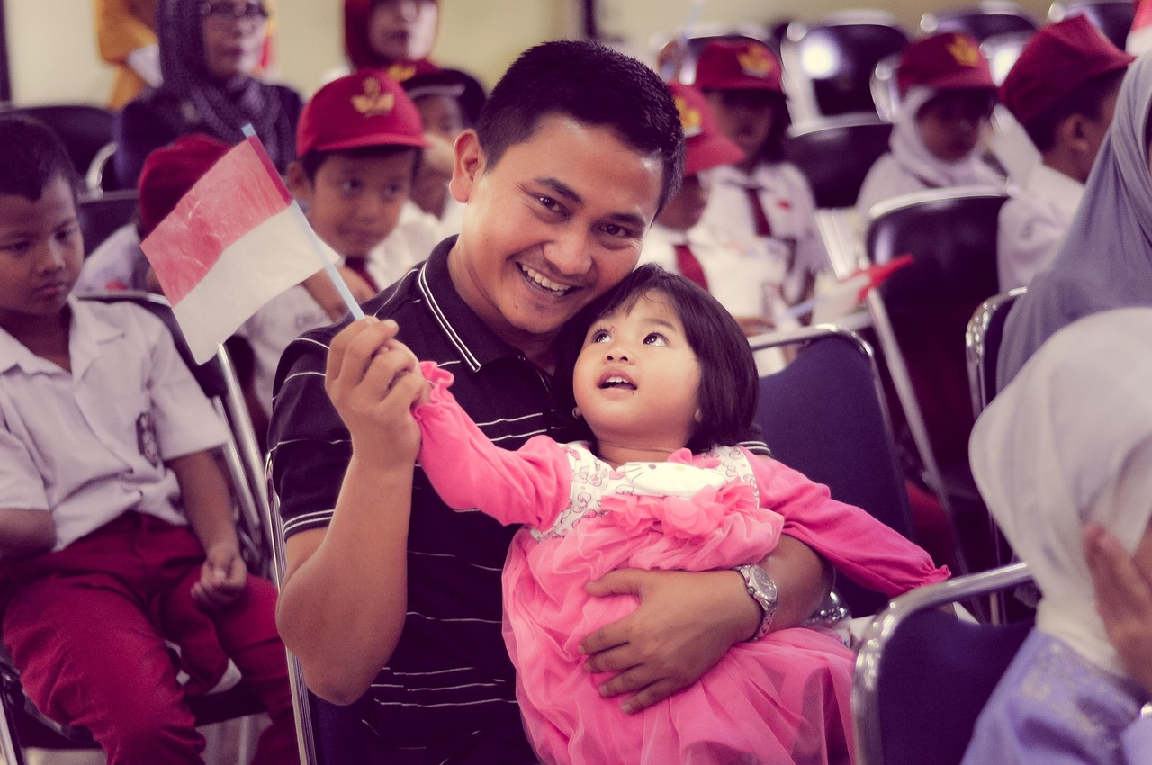 最新章节，爸爸与女儿的深情纽带，父女情深时刻