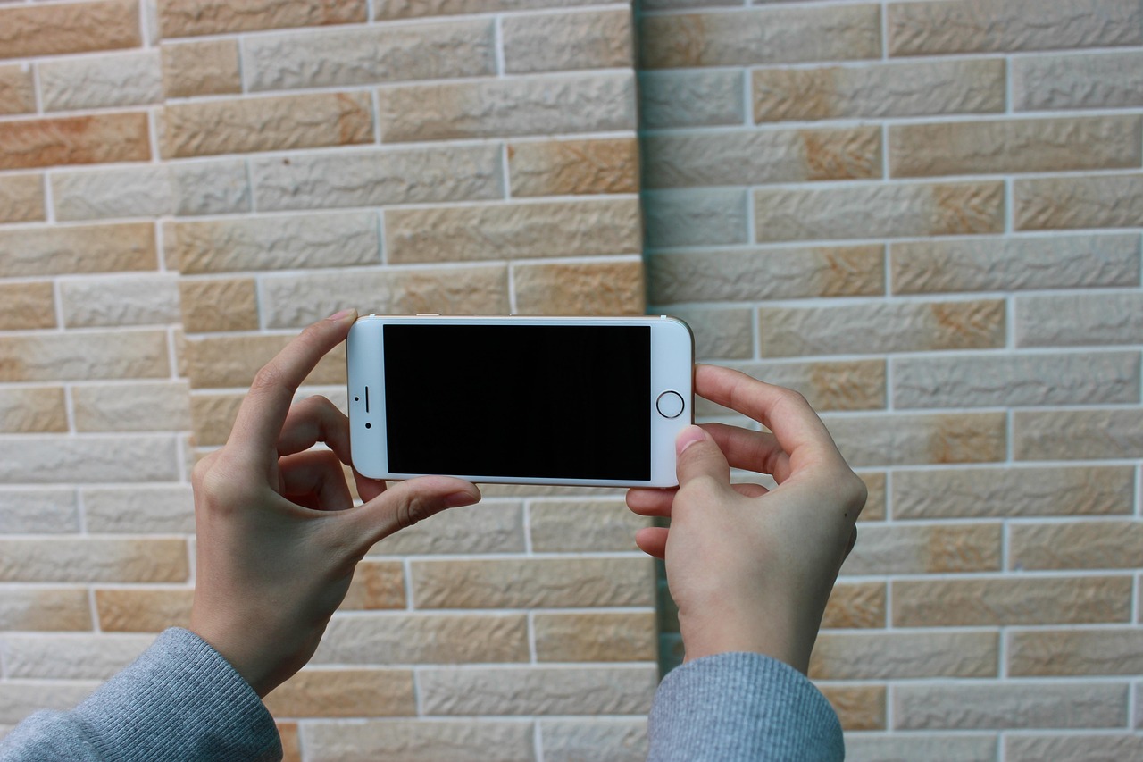 最新科技美学结合,华为全新手机震撼发布