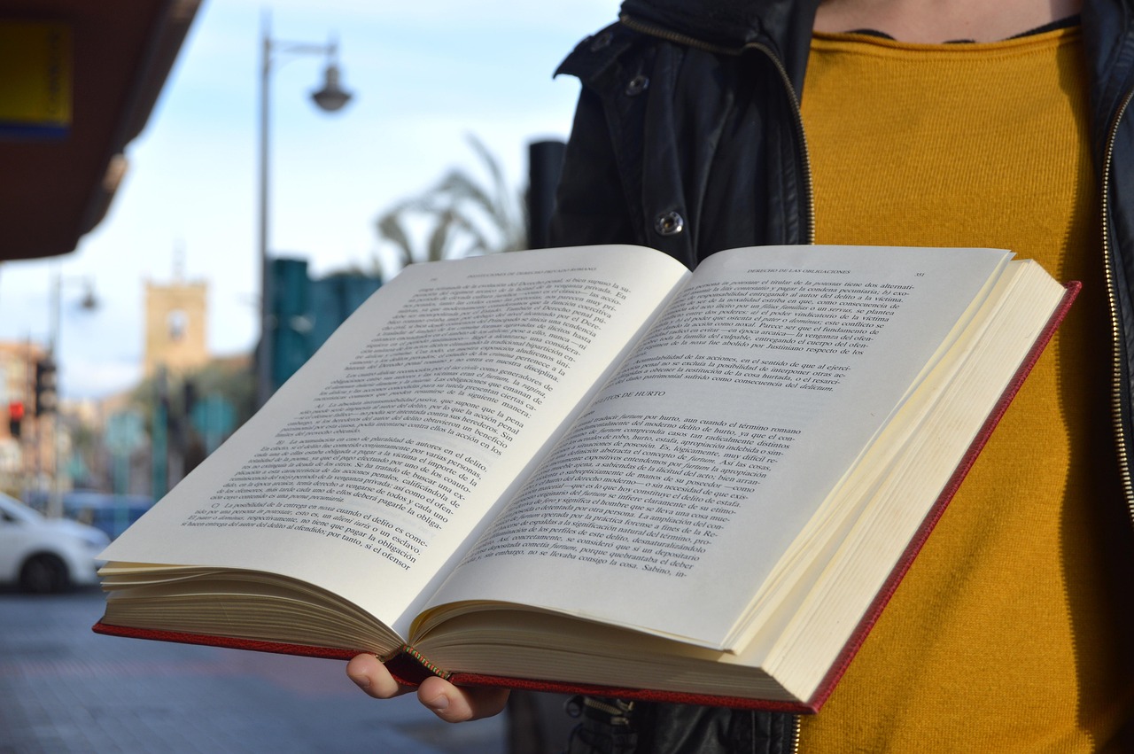 半条被子背后的故事,最新报道与深度解读揭秘