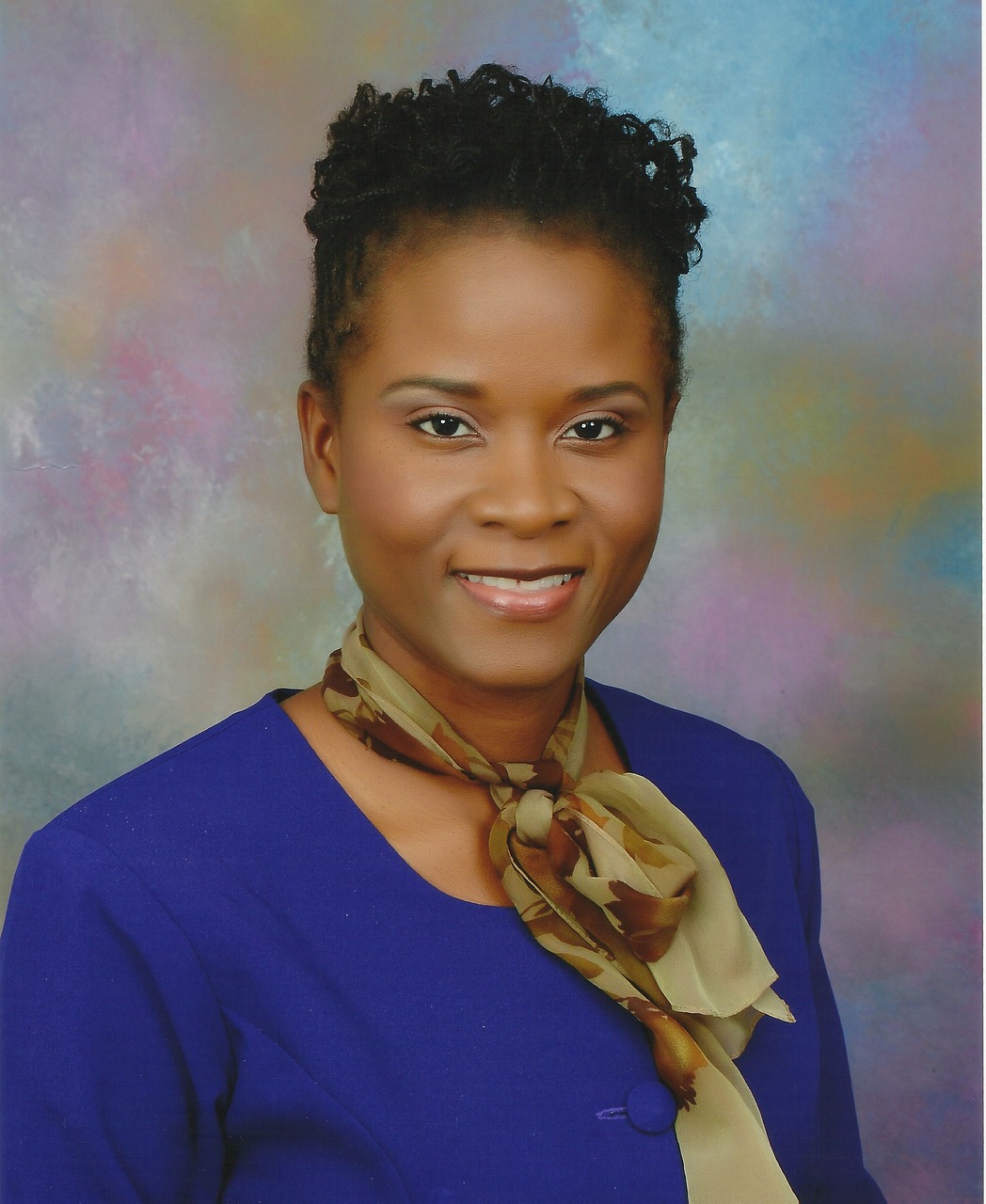 时光见证下的优雅与坚韧,黄秋燕最新照片公开