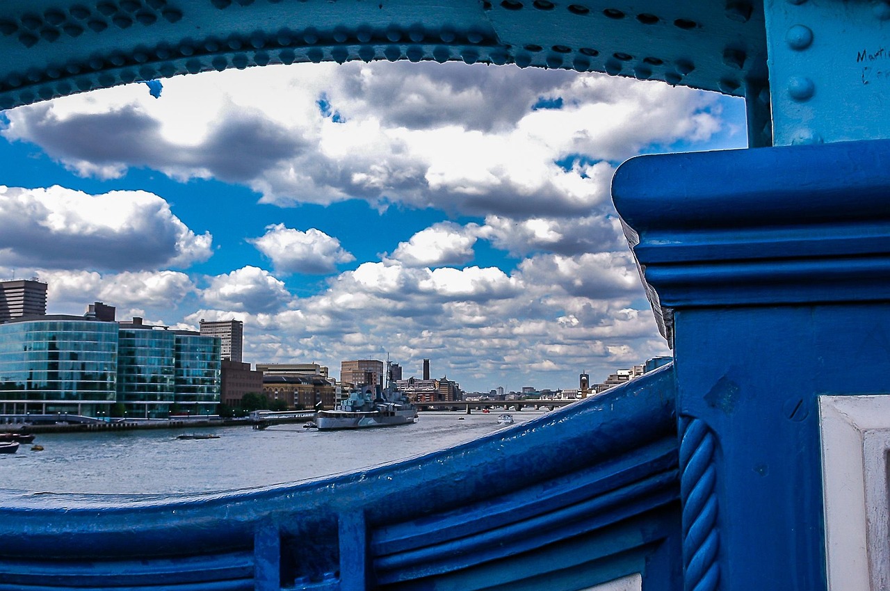 最新楼市大降价趋势揭秘,市场影响及未来展望